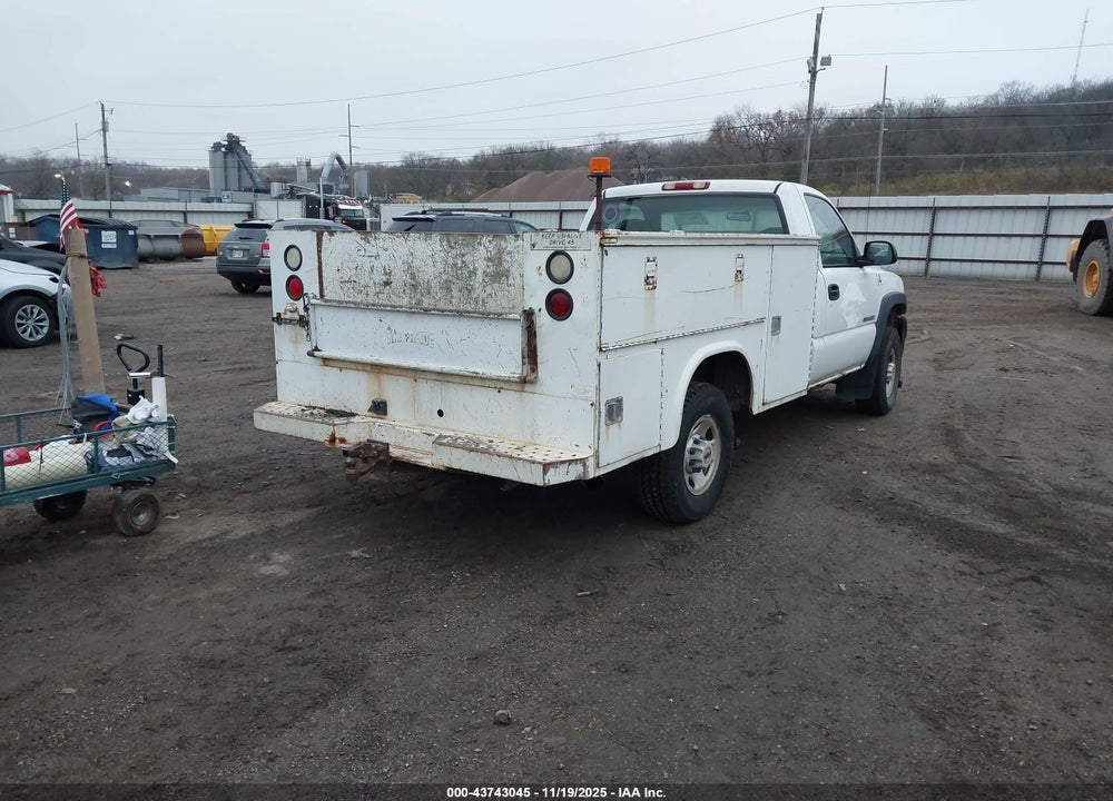 2001 CHEVROLET SILVERADO 2500HD VIN: 1GCHC24U51E273555