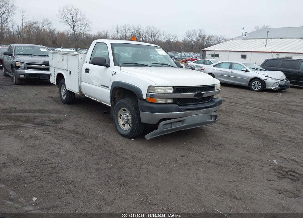 2001 CHEVROLET SILVERADO 2500HD VIN: 1GCHC24U51E273555