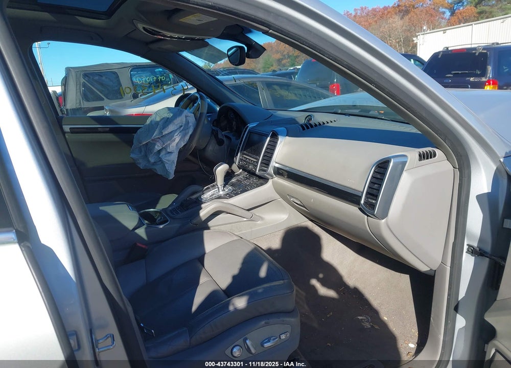 2013 PORSCHE CAYENNE VIN: WP1AA2A28DLA11909