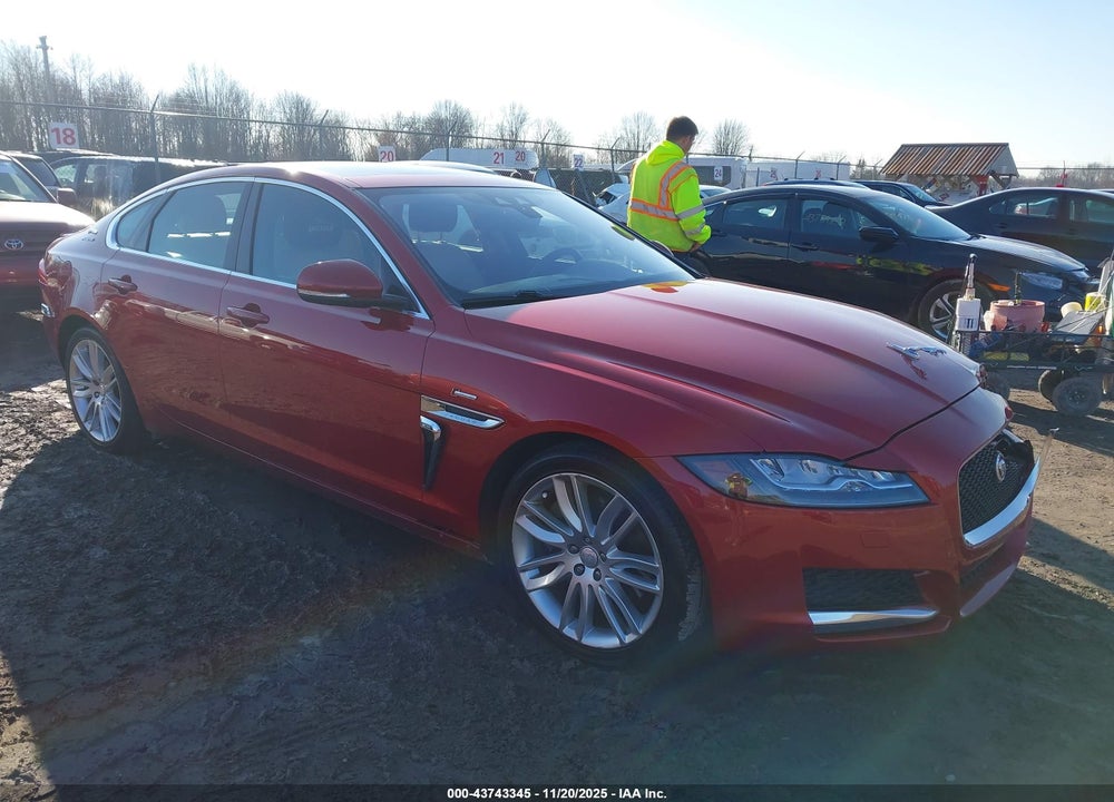 2016 JAGUAR XF 35T PRESTIGE VIN: SAJBK4BV3GCY12776