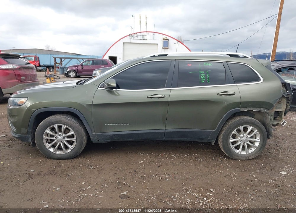 2019 JEEP CHEROKEE LATITUDE 4X4 VIN: 1C4PJMCX1KD352799