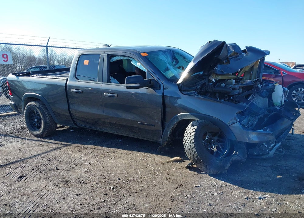 2019 RAM 1500 REBEL  4X4 6'4 BOX VIN: 1C6SRFET2KN577453