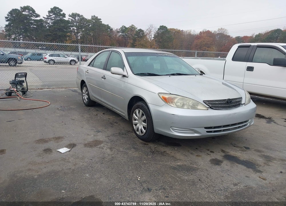 2003 TOYOTA CAMRY LE VIN: 4T1BE32K33U686148