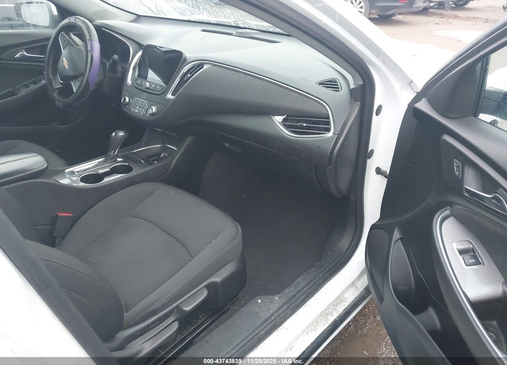 2020 CHEVROLET MALIBU FWD LT VIN: 1G1ZD5ST0LF035583