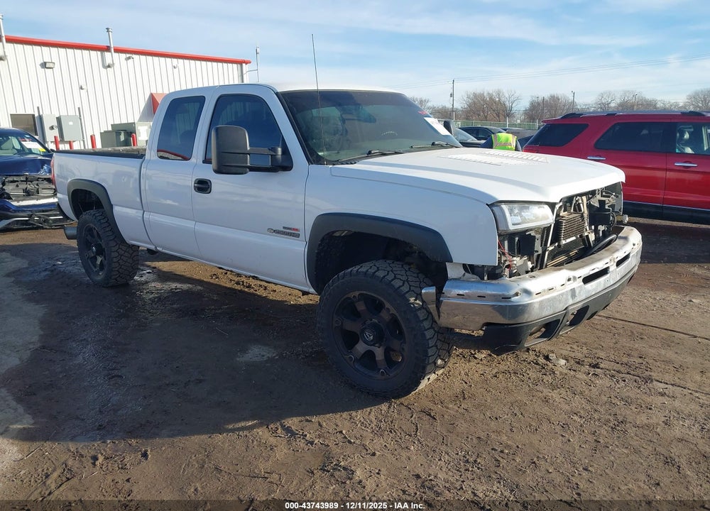2003 CHEVROLET SILVERADO 2500HD LS/LT VIN: 1GCHK29153E339817