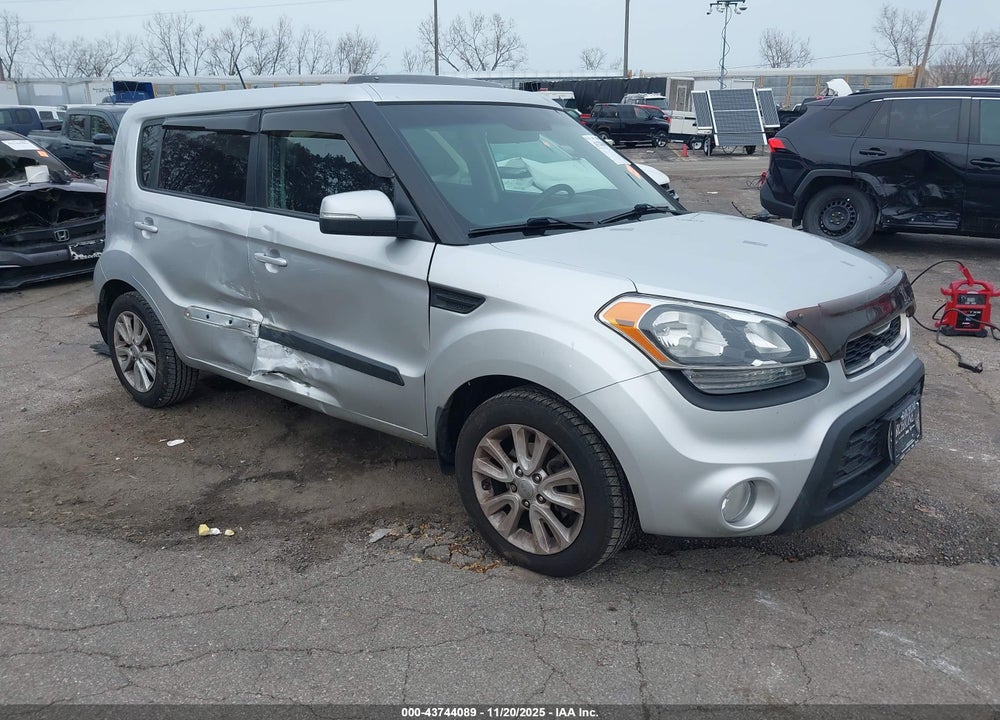 2013 KIA SOUL + VIN: KNDJT2A60D7589316