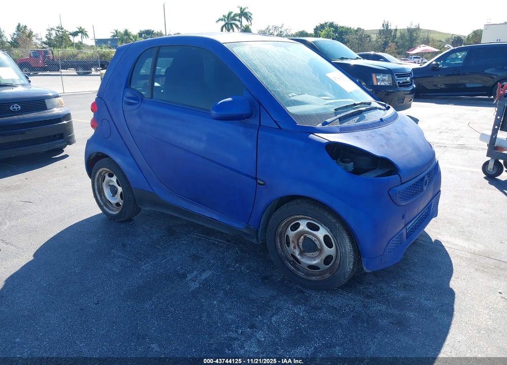 2013 SMART FORTWO PURE VIN: WMEEJ3BA1DK664524