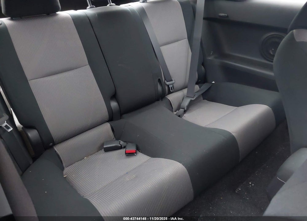 2016 SCION TC VIN: JTKJF5C72GJ019137