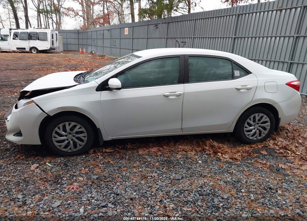 2017 TOYOTA COROLLA VIN: 5YFBURHE4HP571171