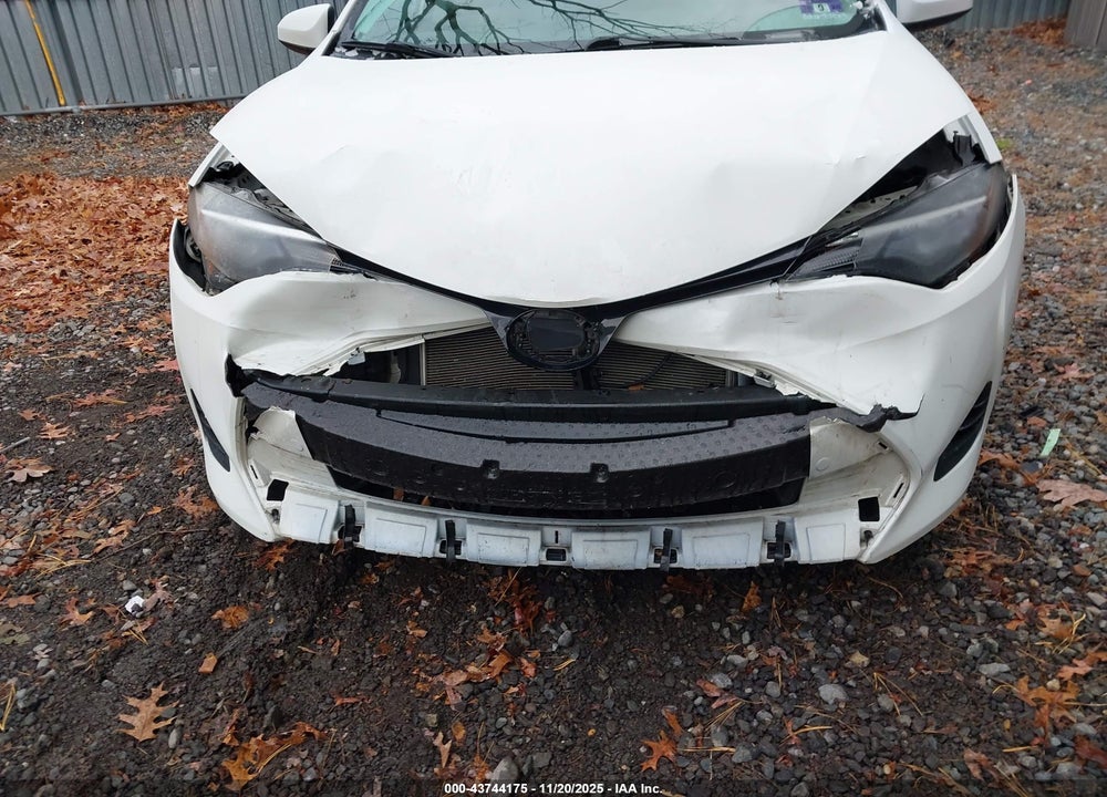 2017 TOYOTA COROLLA VIN: 5YFBURHE4HP571171