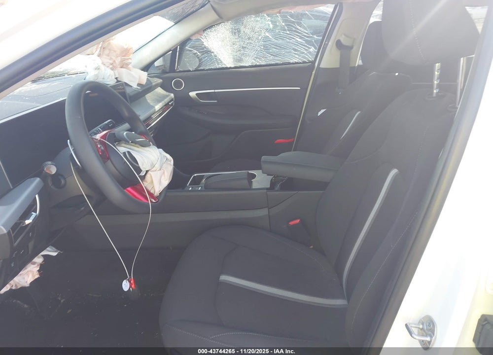 2025 HYUNDAI SONATA SEL VIN: KMHL64JA8SA468027