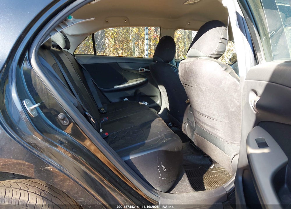 2011 TOYOTA COROLLA S VIN: 2T1BU4EE4BC676453