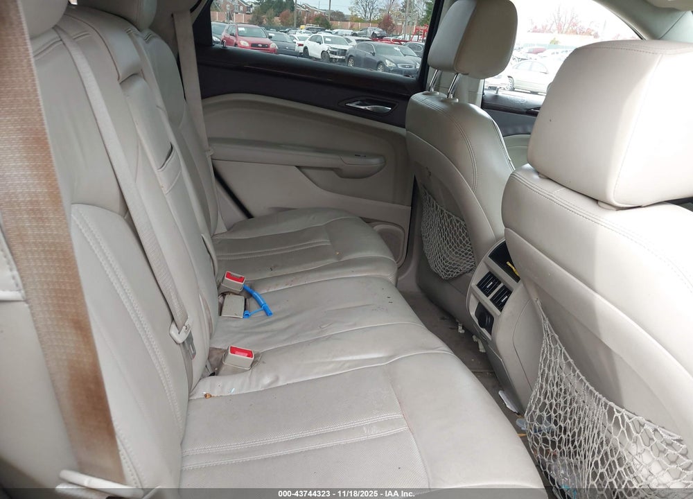 2010 CADILLAC SRX LUXURY COLLECTION VIN: 3GYFNAEY3AS643978