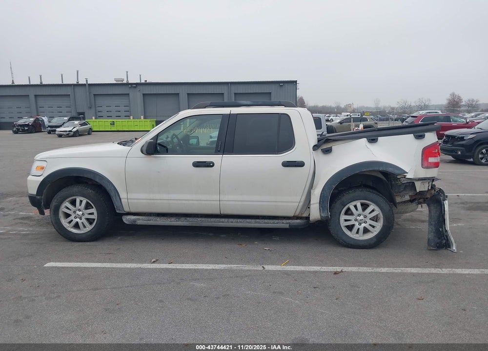 2008 FORD EXPLORER SPORT TRAC XLT VIN: 1FMEU31E98UB34169
