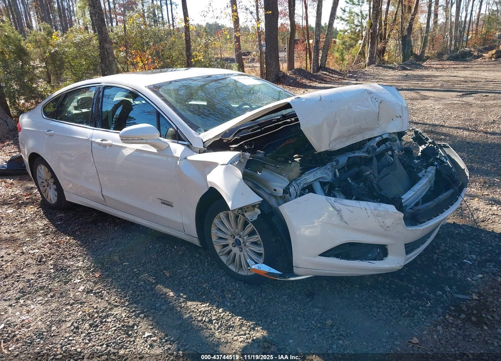 2016 FORD FUSION VIN: 3FA6P0PU1GR213442