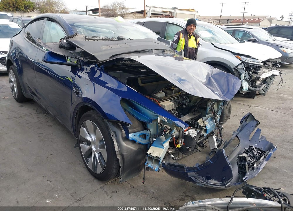 2021 TESLA MODEL Y LONG RANGE DUAL MOTOR ALL-WHEEL DRIVE VIN: 5YJYGDEE1MF218269