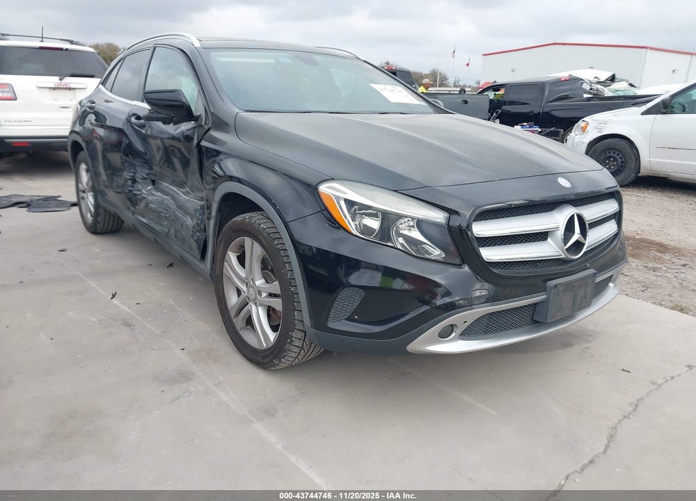 2015 MERCEDES-BENZ GLA 250 4MATIC VIN: WDCTG4GB4FJ100770