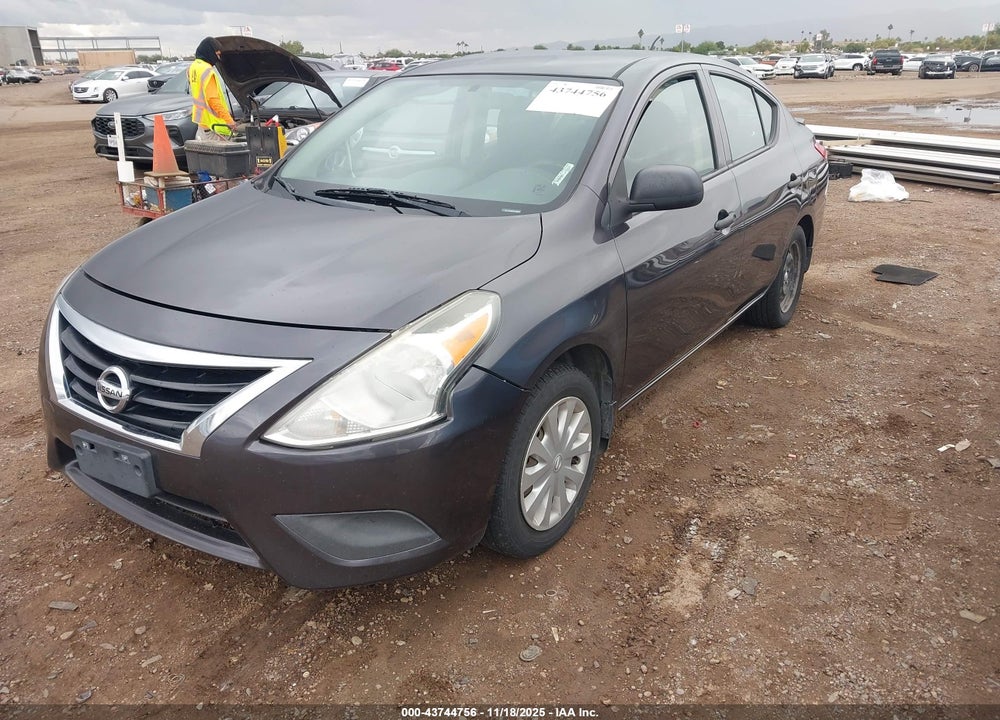 2015 NISSAN VERSA 1.6 S+ VIN: 3N1CN7AP2FL893872