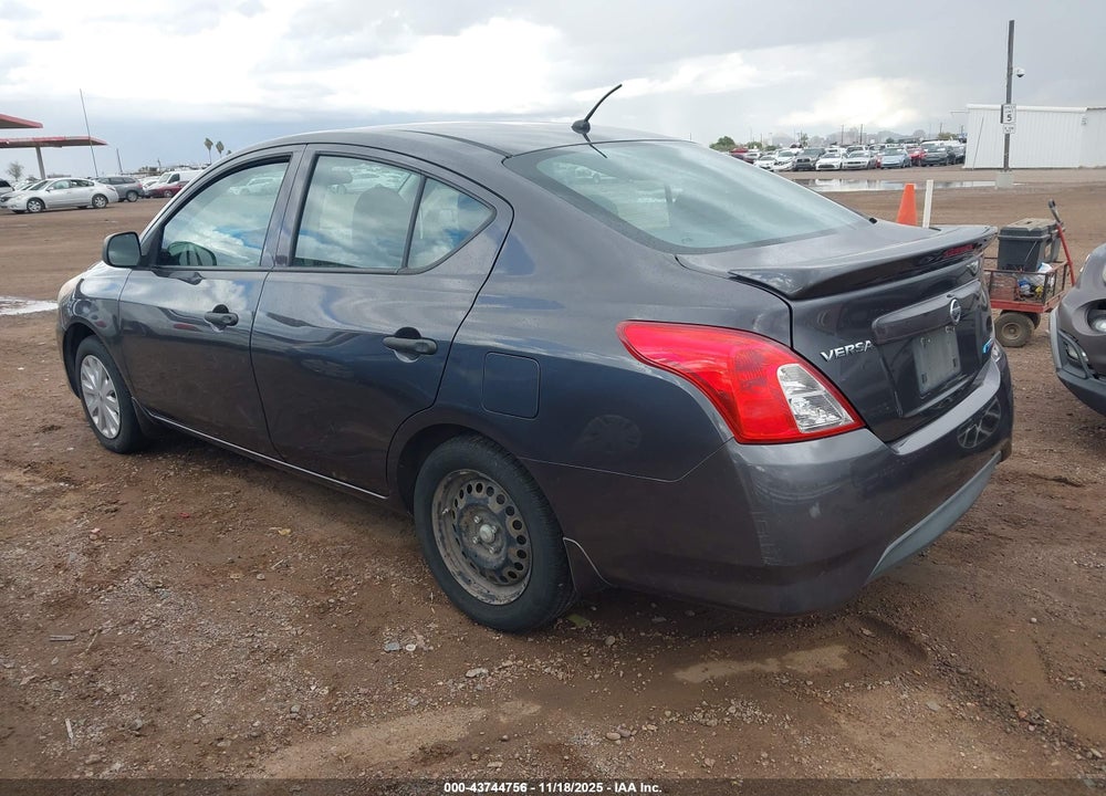 2015 NISSAN VERSA 1.6 S+ VIN: 3N1CN7AP2FL893872