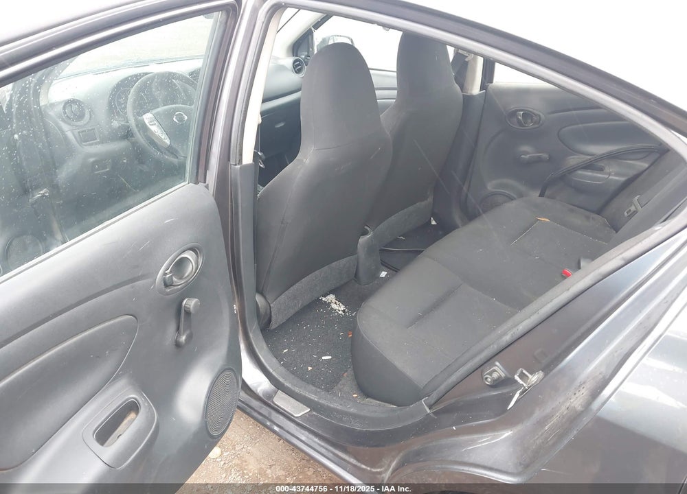 2015 NISSAN VERSA 1.6 S+ VIN: 3N1CN7AP2FL893872