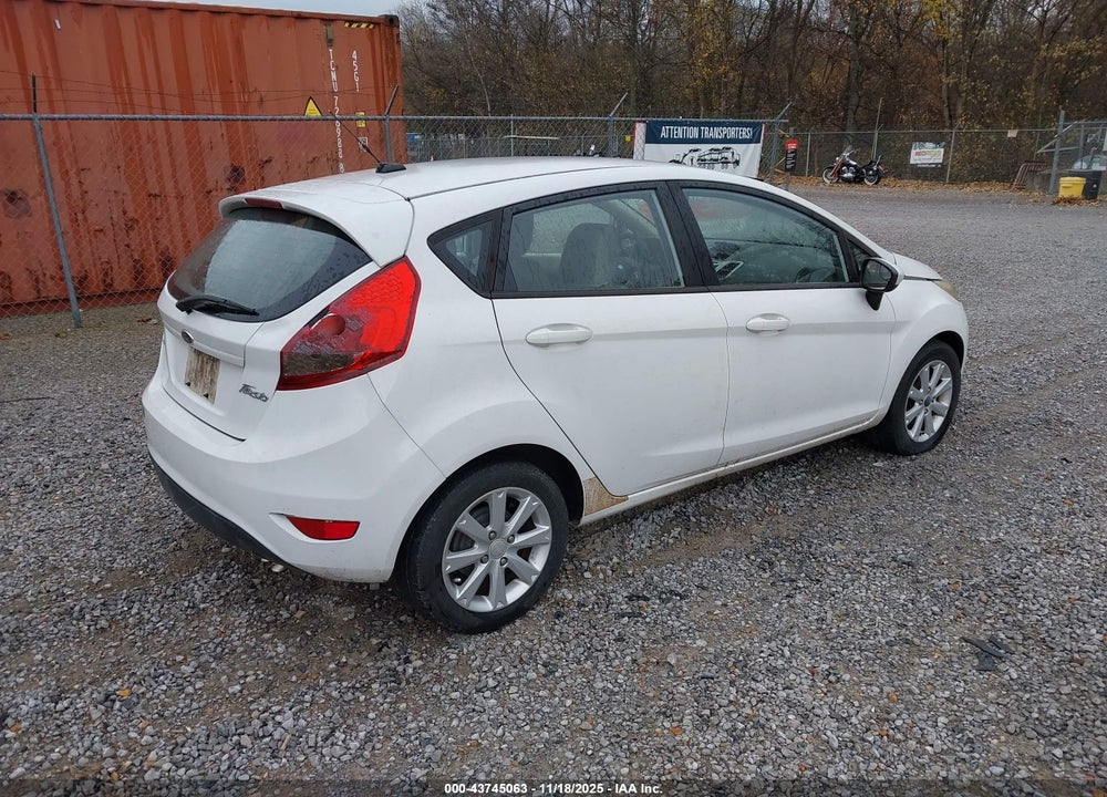 2011 FORD FIESTA VIN: 3FADP4EJ4BM164444