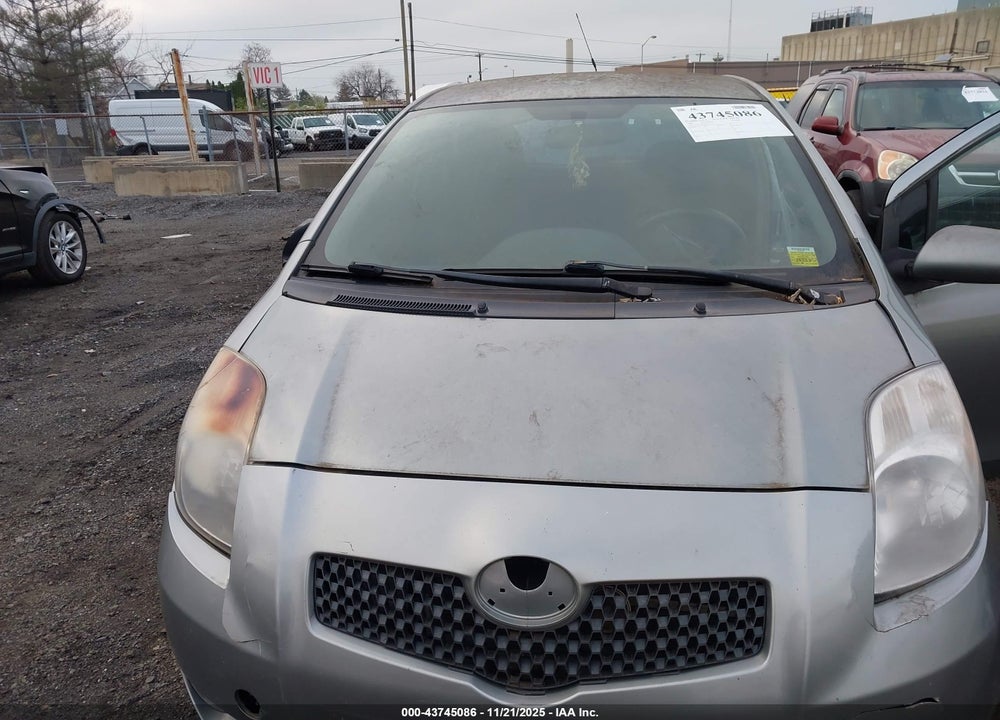 2008 TOYOTA YARIS VIN: JTDJT903585200123