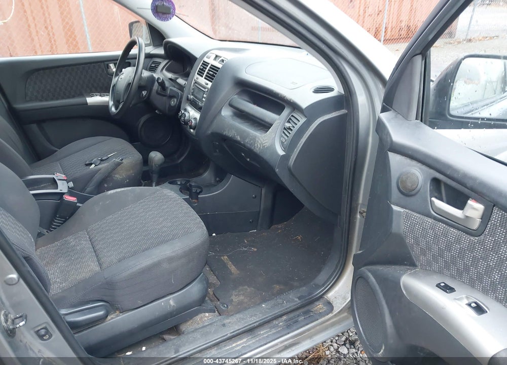 2007 KIA SPORTAGE VIN: KNDJE723277439773