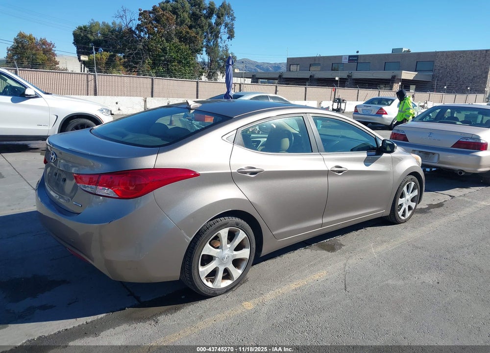 2011 HYUNDAI ELANTRA VIN: 5NPDH4AE0BH001277