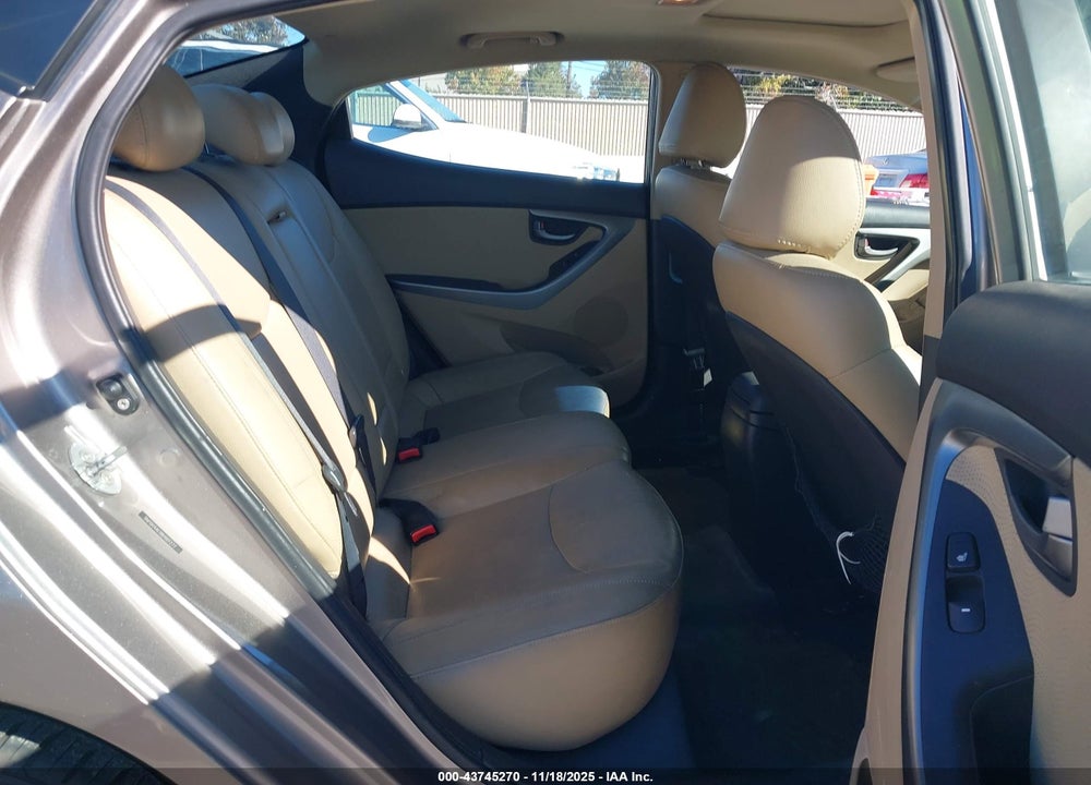 2011 HYUNDAI ELANTRA VIN: 5NPDH4AE0BH001277