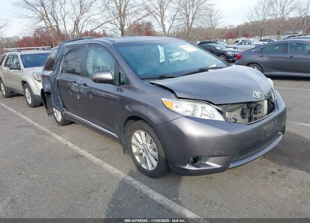 2017 TOYOTA SIENNA XLE 7 PASSENGER VIN: 5TDDZ3DC0HS186287