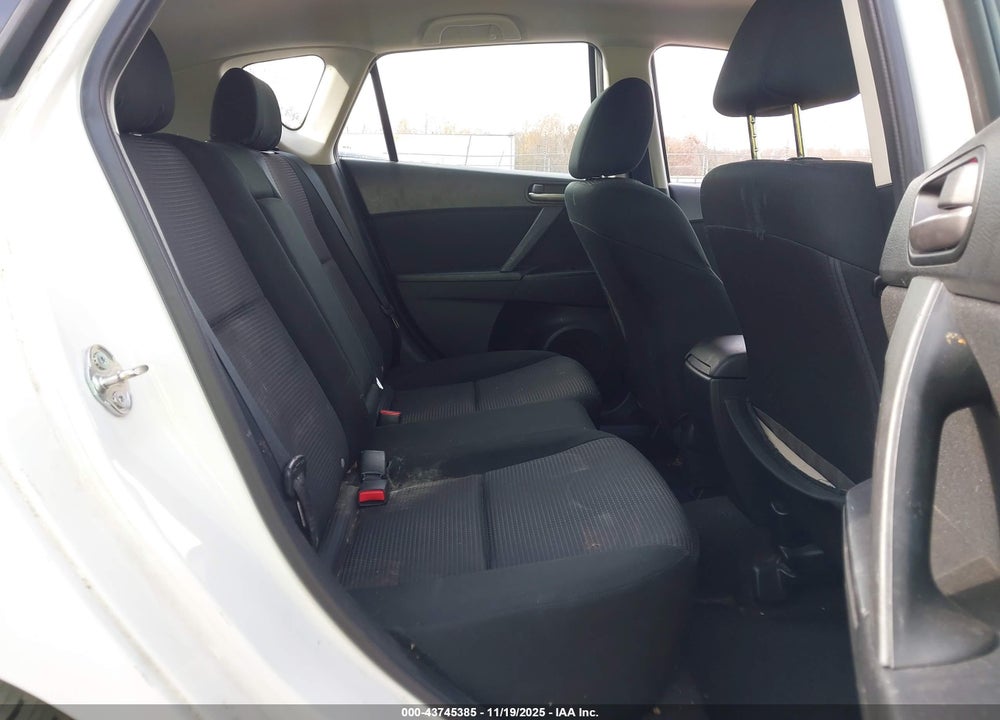 2013 MAZDA 3 I TOURING VIN: JM1BL1LP5D1833372