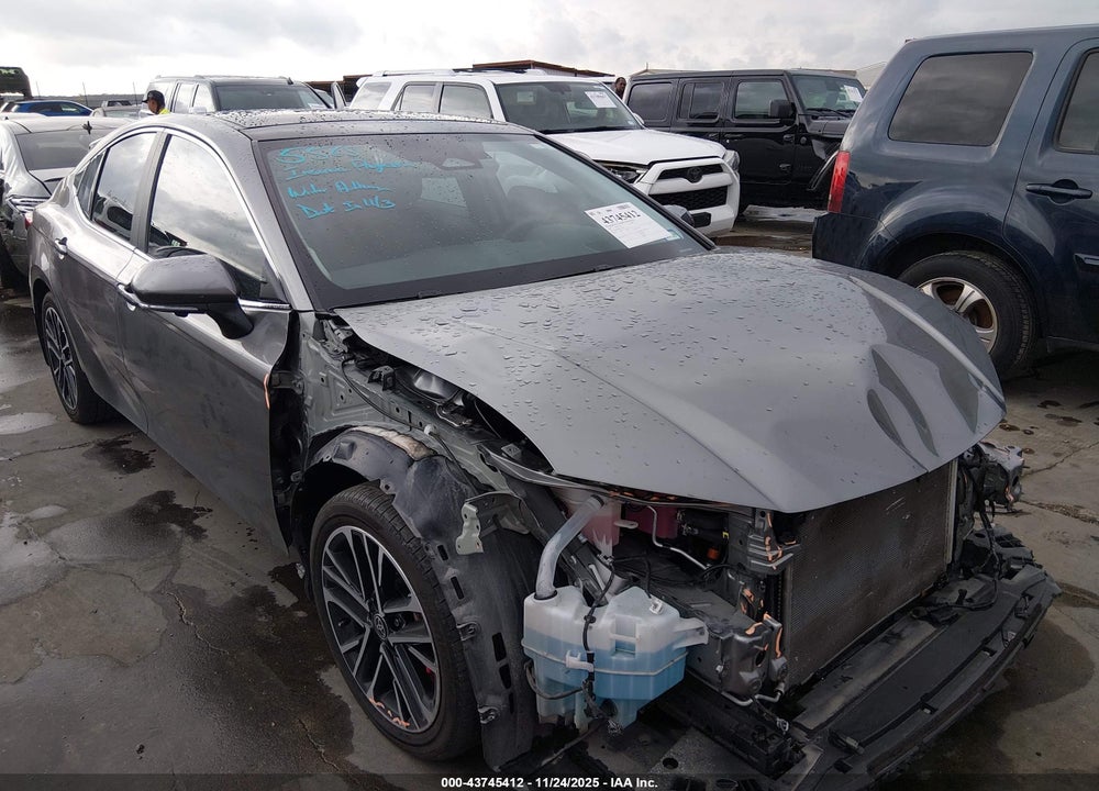2025 TOYOTA CAMRY XLE VIN: 4T1DBADK6SU517002