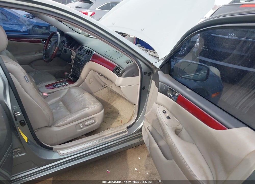 2004 LEXUS ES 330 VIN: JTHBA30G745020094