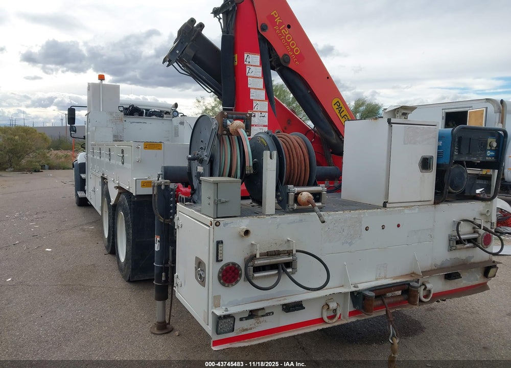 2019 FREIGHTLINER 114SD VIN: 3ALHG3DV7KDKL5533
