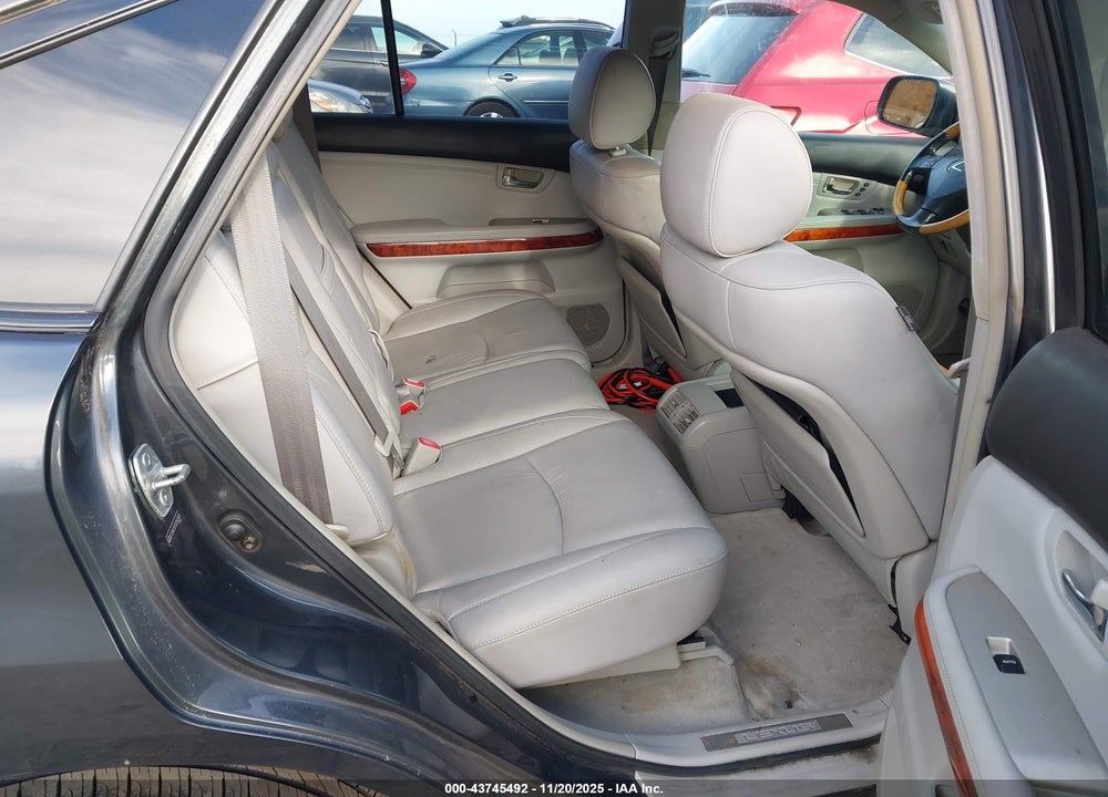 2005 LEXUS RX 330 VIN: 2T2HA31U15C043581
