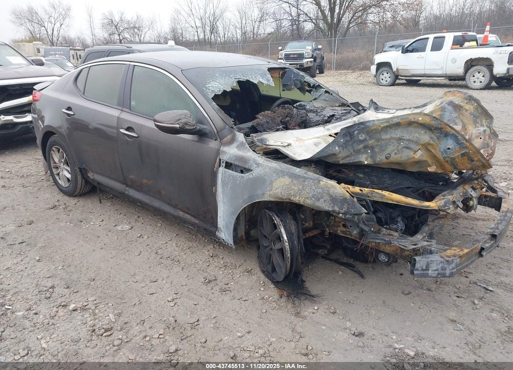 2013 KIA OPTIMA LX VIN: 5XXGM4A73DG242582
