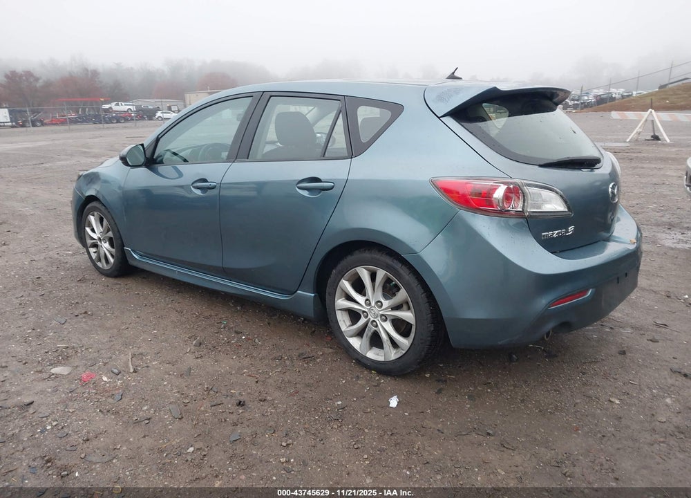2011 MAZDA 3 S SPORT VIN: JM1BL1K67B1368194