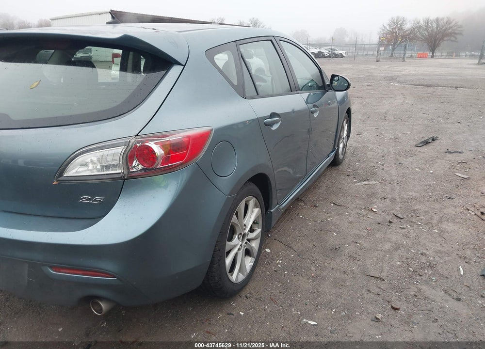 2011 MAZDA 3 S SPORT VIN: JM1BL1K67B1368194