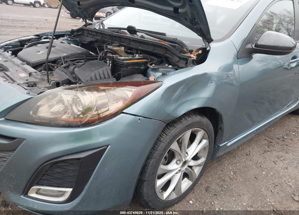 2011 MAZDA 3 S SPORT VIN: JM1BL1K67B1368194
