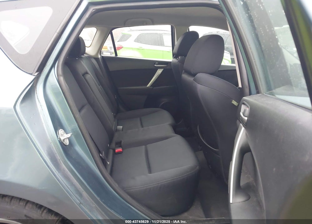 2011 MAZDA 3 S SPORT VIN: JM1BL1K67B1368194