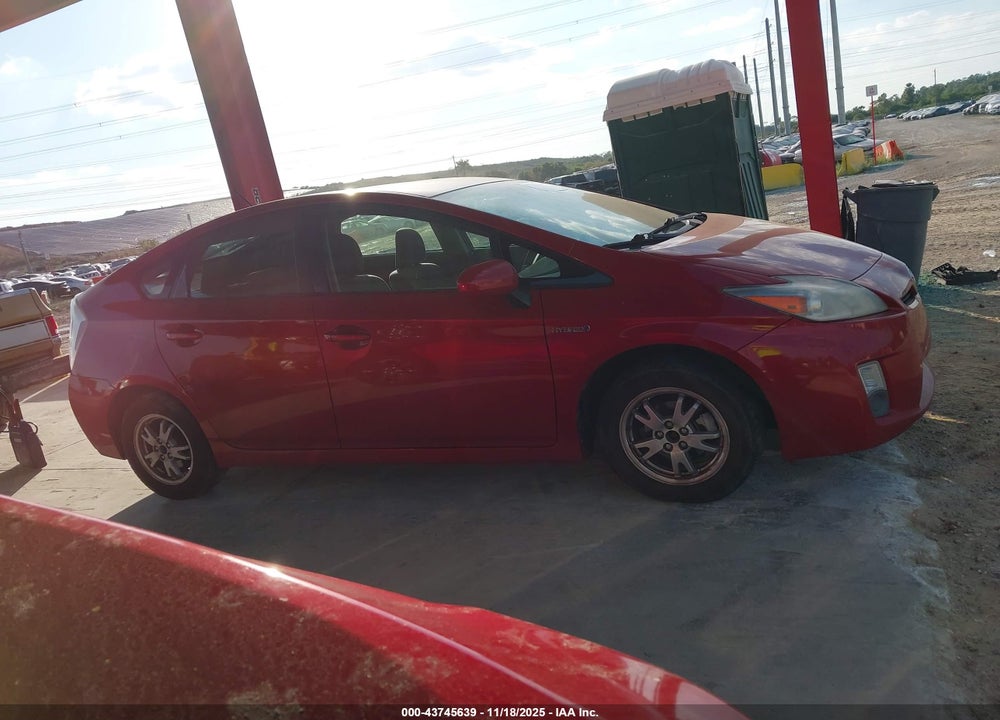 2011 TOYOTA PRIUS TWO VIN: JTDKN3DU5B1379597