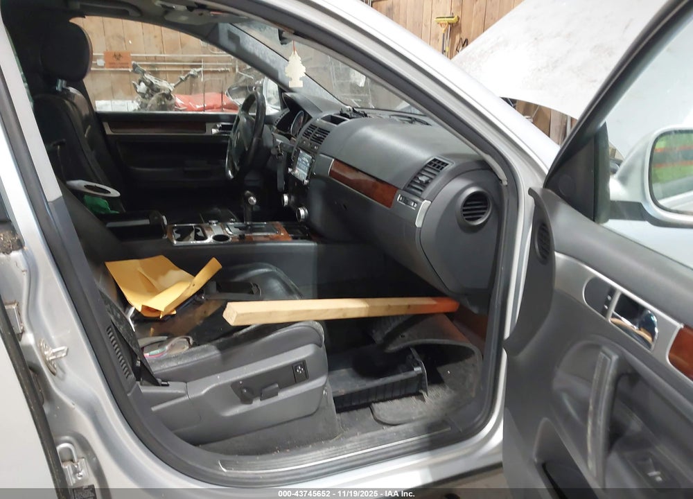 2006 VOLKSWAGEN TOUAREG V6 VIN: WVGZG77L36D026231