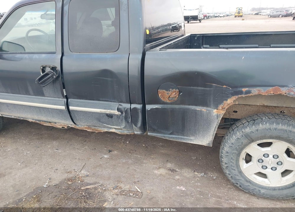 2003 CHEVROLET SILVERADO 1500 LT VIN: 1GCEK19T83E375421