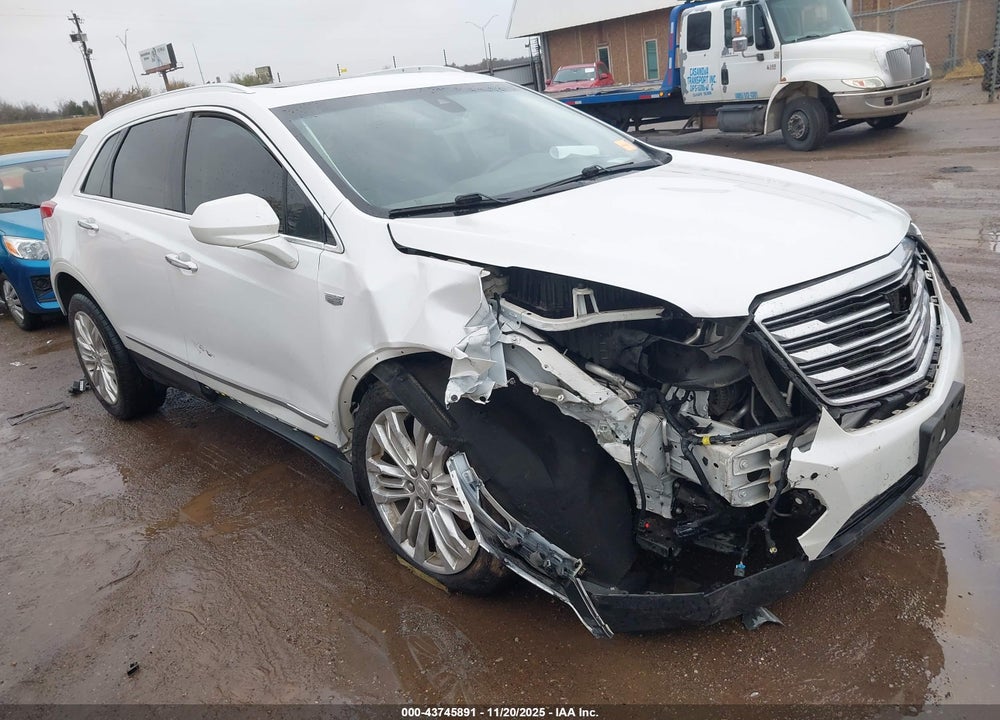 2017 CADILLAC XT5 PREMIUM LUXURY VIN: 1GYKNCRS6HZ227341