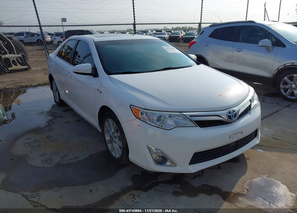 2014 TOYOTA CAMRY HYBRID XLE VIN: 4T1BD1FK5EU106404