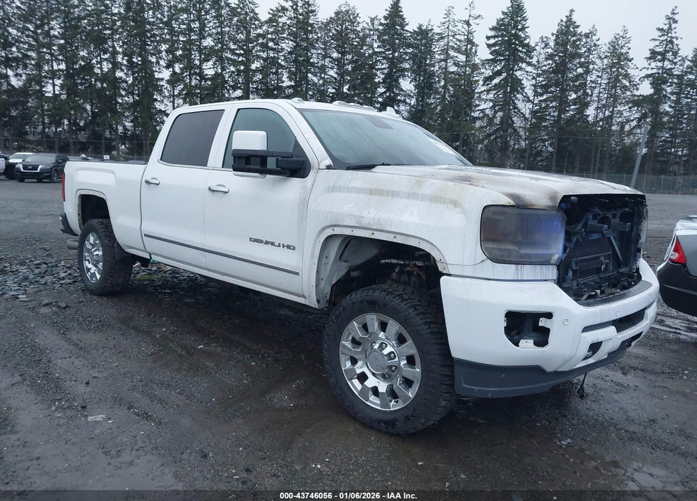 2015 GMC SIERRA 2500HD DENALI VIN: 1GT120E89FF168643