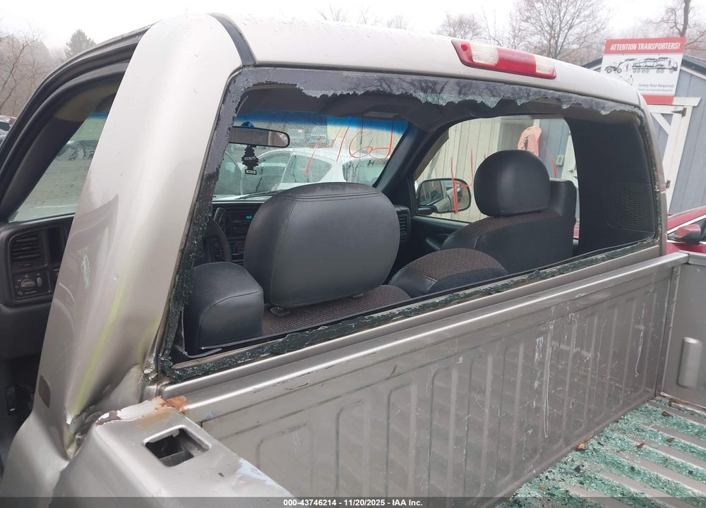2000 CHEVROLET SILVERADO 1500 VIN: 1GCEK14V2YZ210148