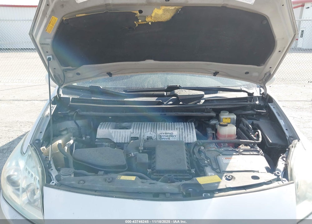 2011 TOYOTA PRIUS TWO VIN: JTDKN3DU8B0283145