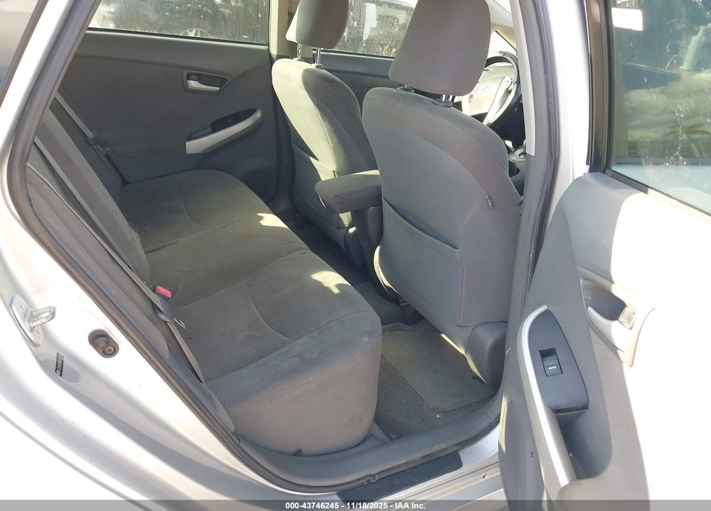 2011 TOYOTA PRIUS TWO VIN: JTDKN3DU8B0283145