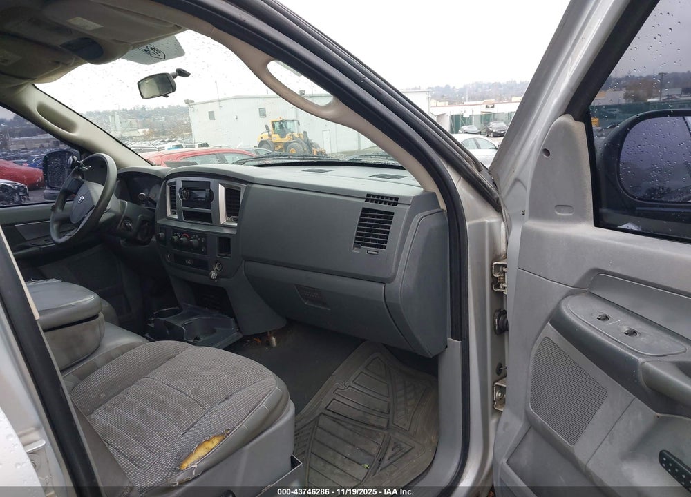 2008 DODGE RAM 1500 SLT VIN: 1D7HU18N18S606796